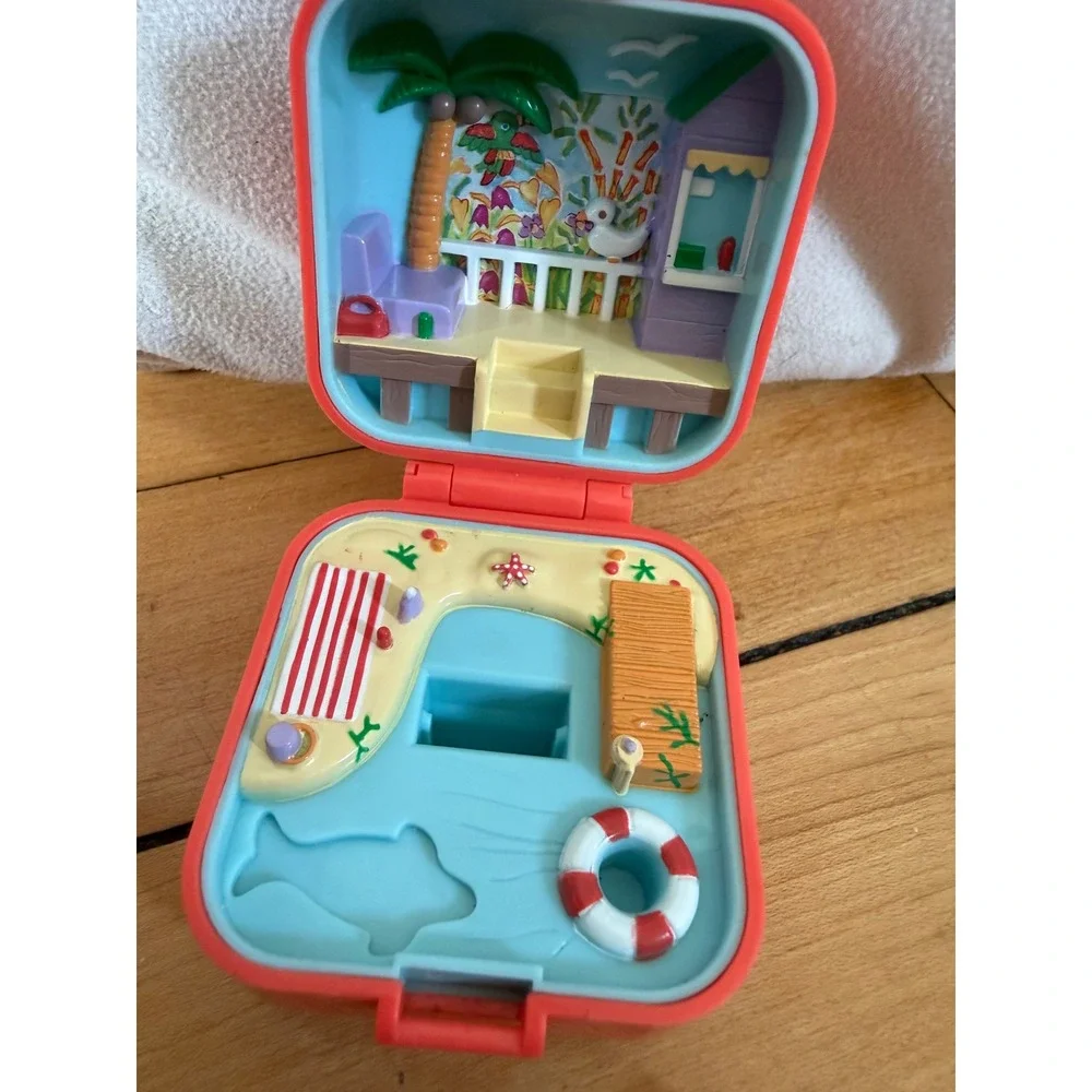 Vintage 1991 Polly Pocket Beach Cafe Compact Bluebird Toys Coral Orange Boat